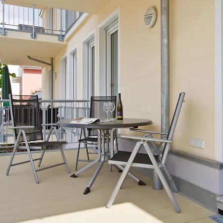 Duenenpalais App 06 *